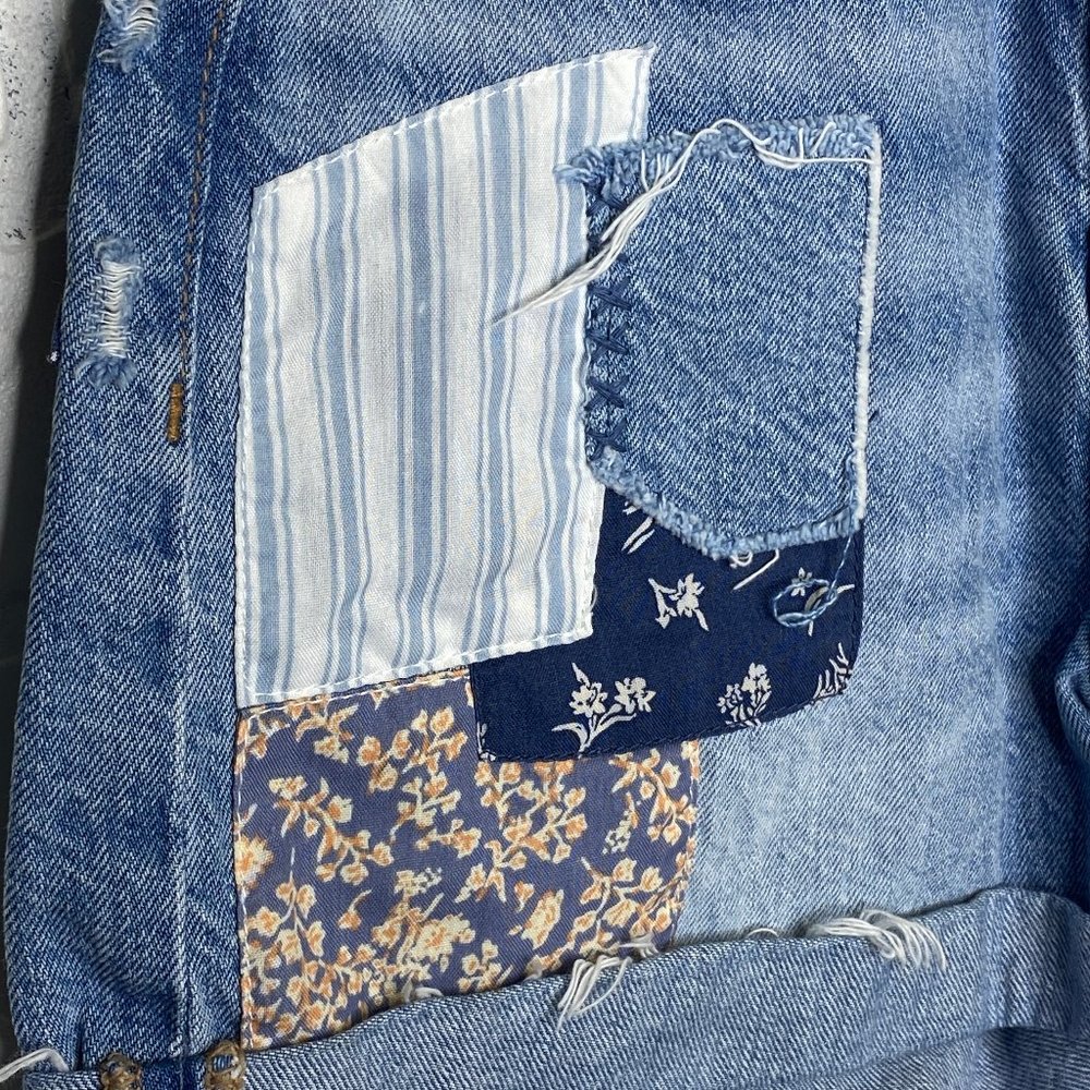 American Eagle Mom Patchwork Shorts - image 5